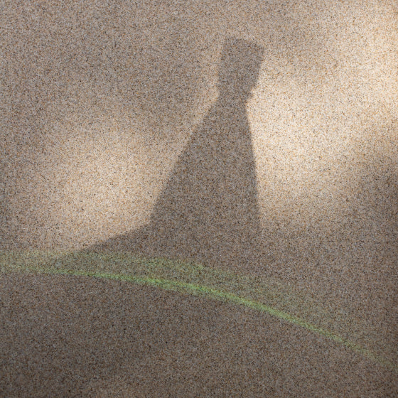 L'ombre d'un flacon BRUME ORPIN